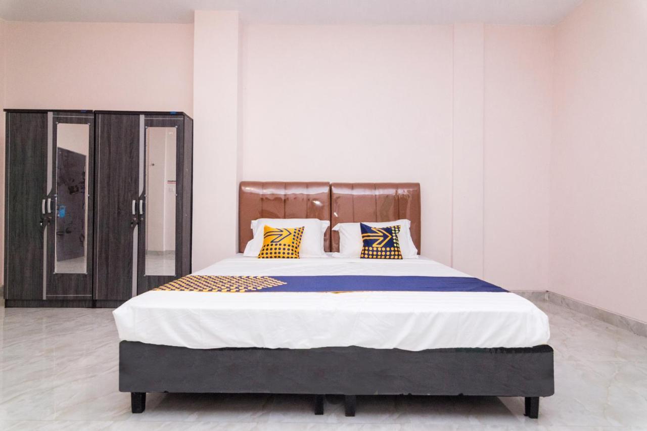 Batam Oyo 1917 Mamora Homestay מראה חיצוני תמונה